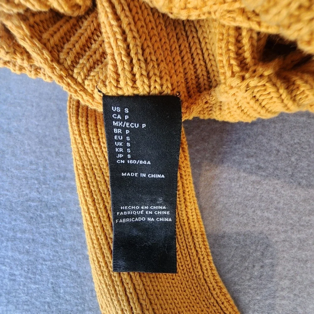 Disney x Forever 21 Mickey Mouse Yellow Crop Ribbed Sweater Turtleneck Sz S - Picture 5 of 8